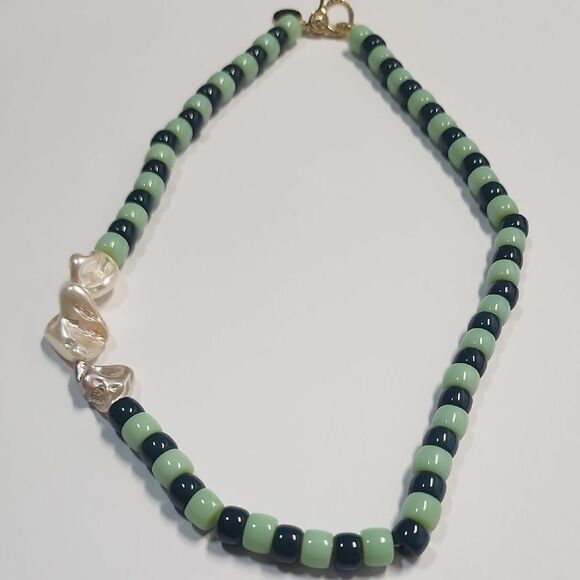 Taylor Reese Anne Necklace - Picture 1 of 3